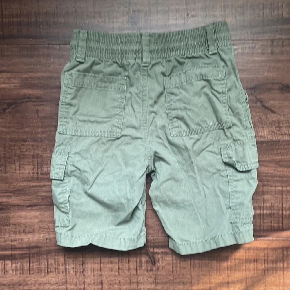 Sz 6 Childrens Place Cargo shorts